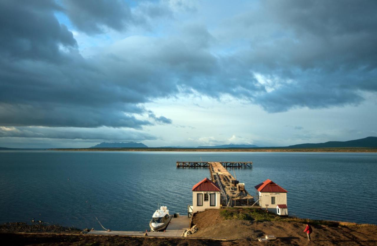 The Singular Patagonia Hotel Puerto Natales Exterior photo
