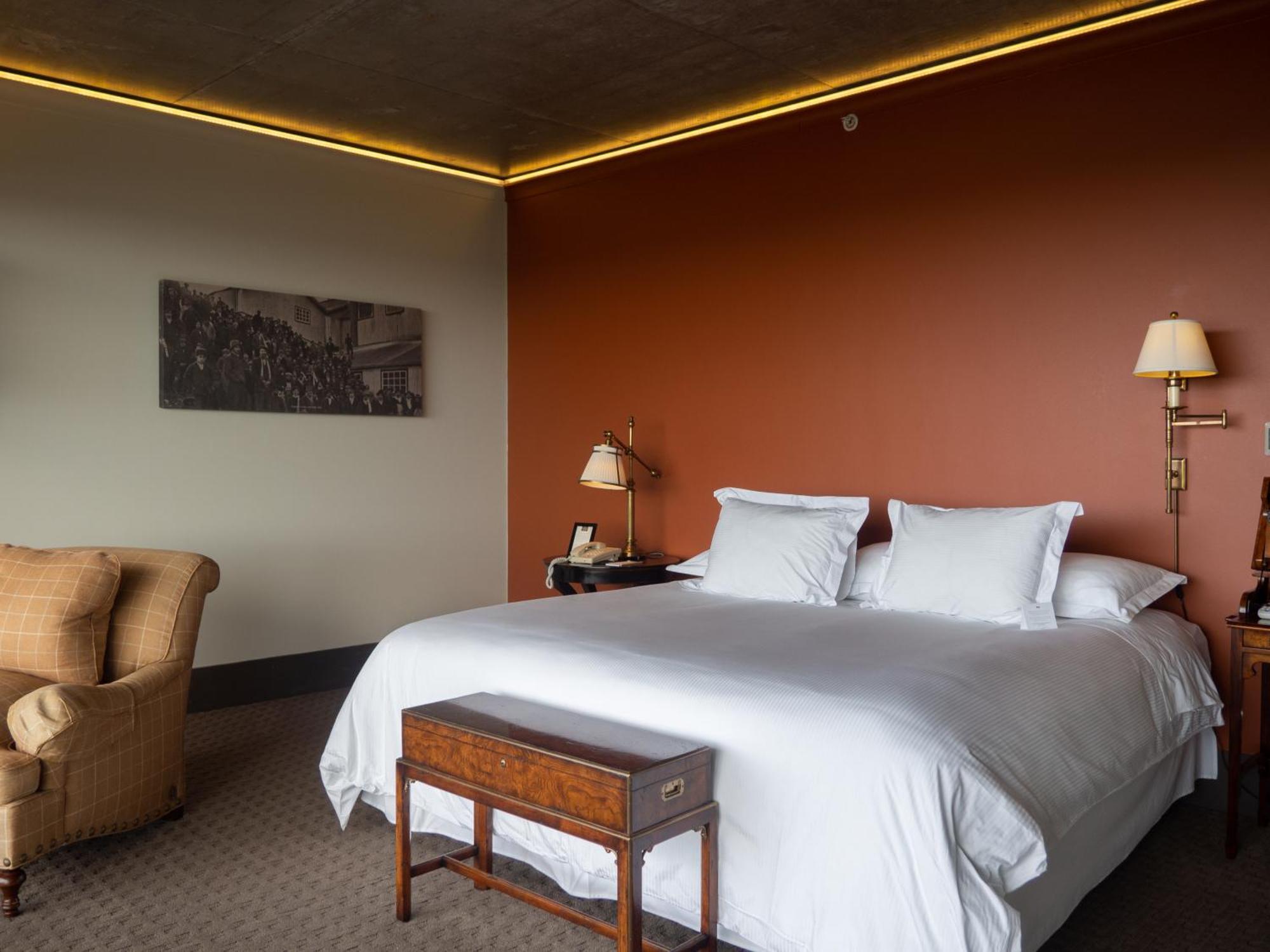 The Singular Patagonia Hotel Puerto Natales Exterior photo