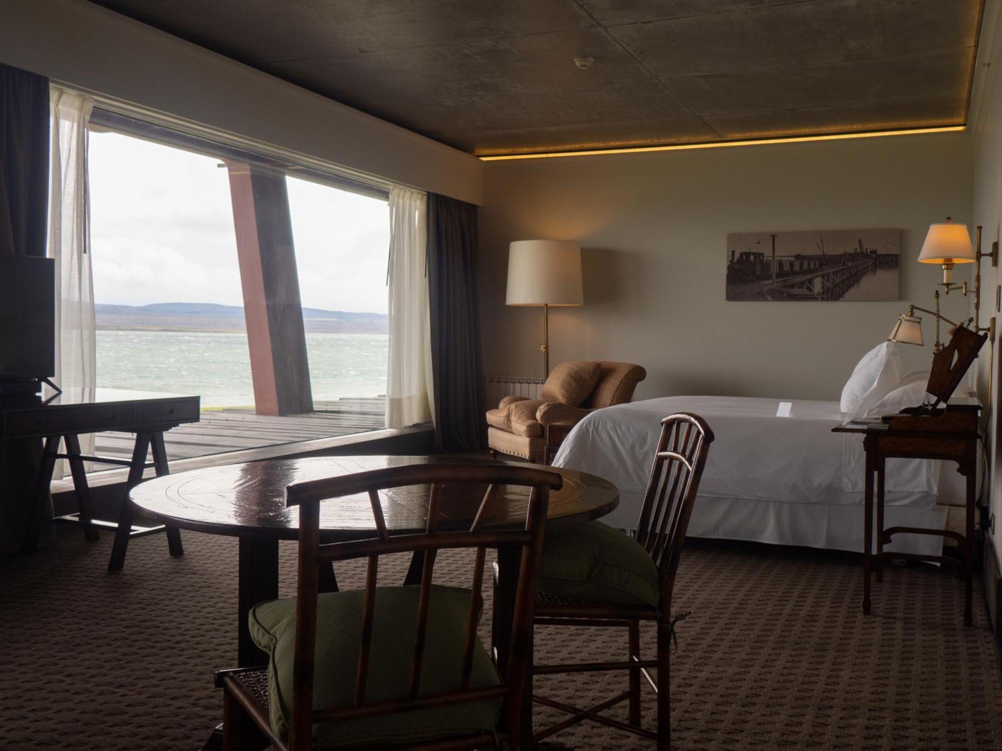 The Singular Patagonia Hotel Puerto Natales Exterior photo