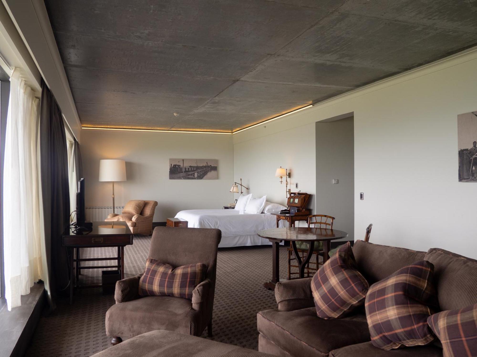 The Singular Patagonia Hotel Puerto Natales Exterior photo
